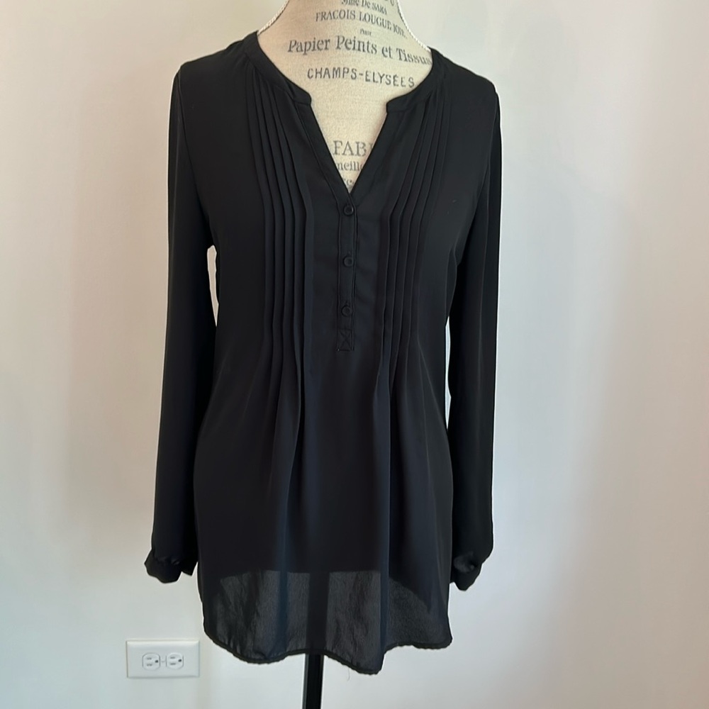 Black Convertible V-Neck Tunic Top